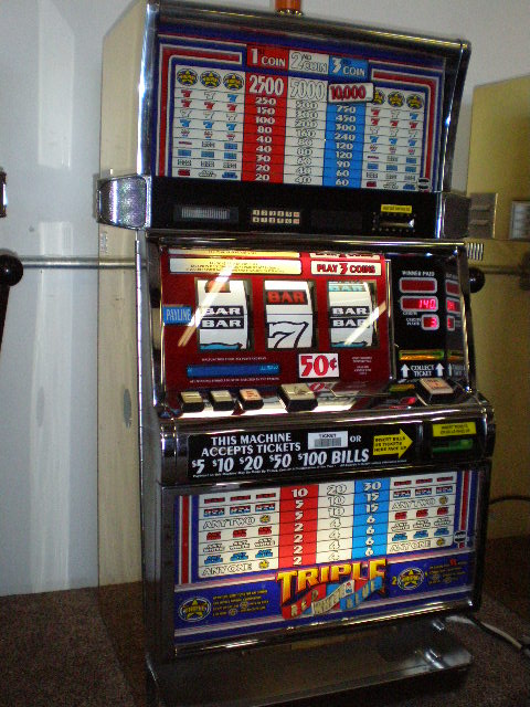 Trip Red White and Blue Slot Machine